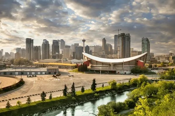 calgary-canada-april-12-2025-600nw-2613117281