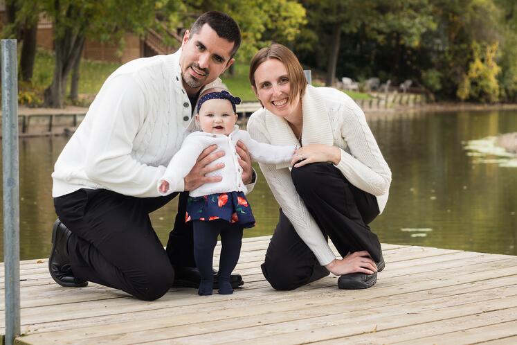 Mxaimo-CMMS-AKWIRE-Trainer-With-Family.jpg